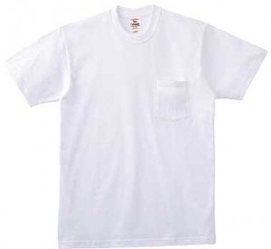ホワイトのポケット付きTシャツ
